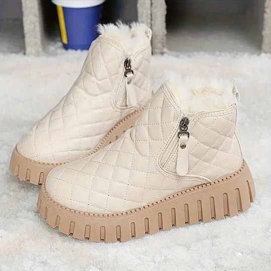 Norissa - スタイリッシュなカジュアルブーツ