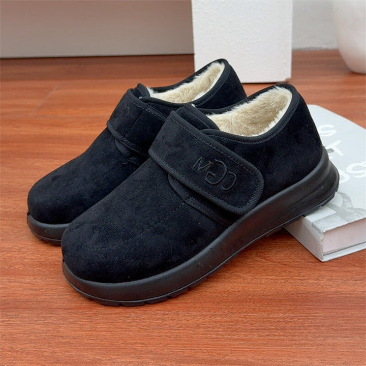 Jesmina - スタイリッシュなカジュアルシューズ