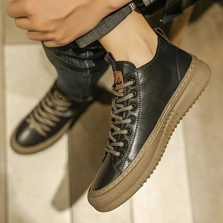 Crispus - スタイリッシュなカジュアルシューズ