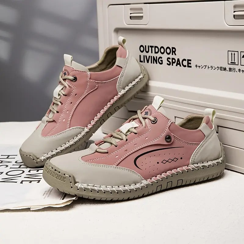 Cyrinae - スタイリッシュなカジュアルシューズ