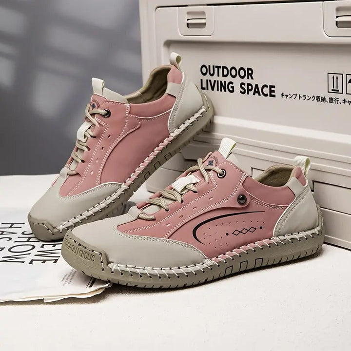 Cyrinae - スタイリッシュなカジュアルシューズ